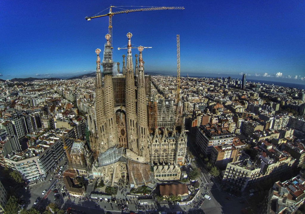 Sagrada Familia Barcellona, Credits:dronestagr.am