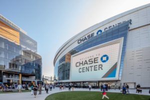 NBA, i Golden State Warriors si trasferiscono nel Chase Center