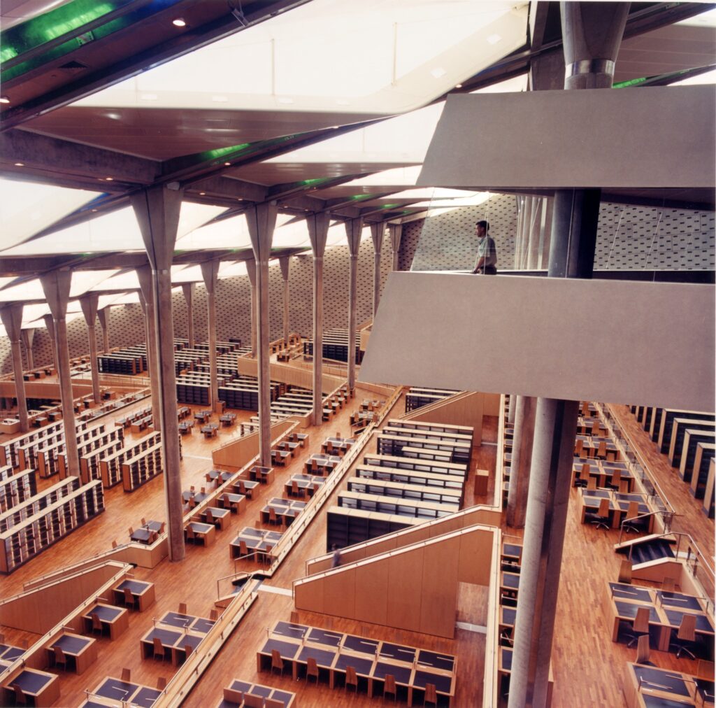 Bibliotheca Alexandrina d’Egitto, la più grande biblioteca dell’antichità al mondo