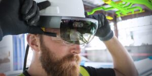 Mixed Reality in cantiere grazie all'elmetto con visore