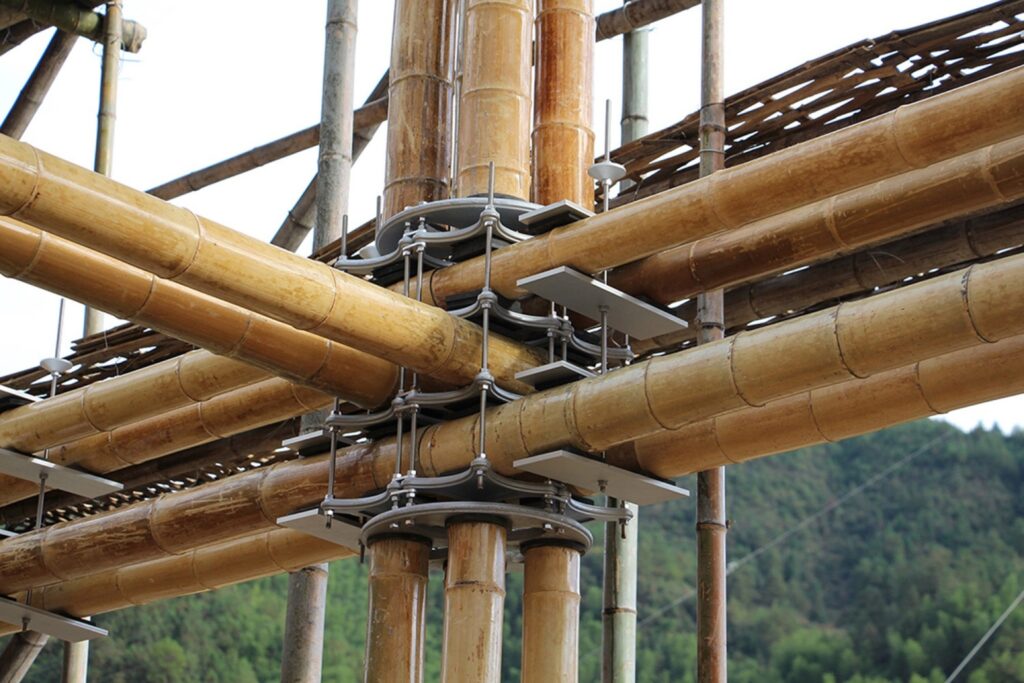 Costruire in bamboo, i progetti di Mauricio Cardenas