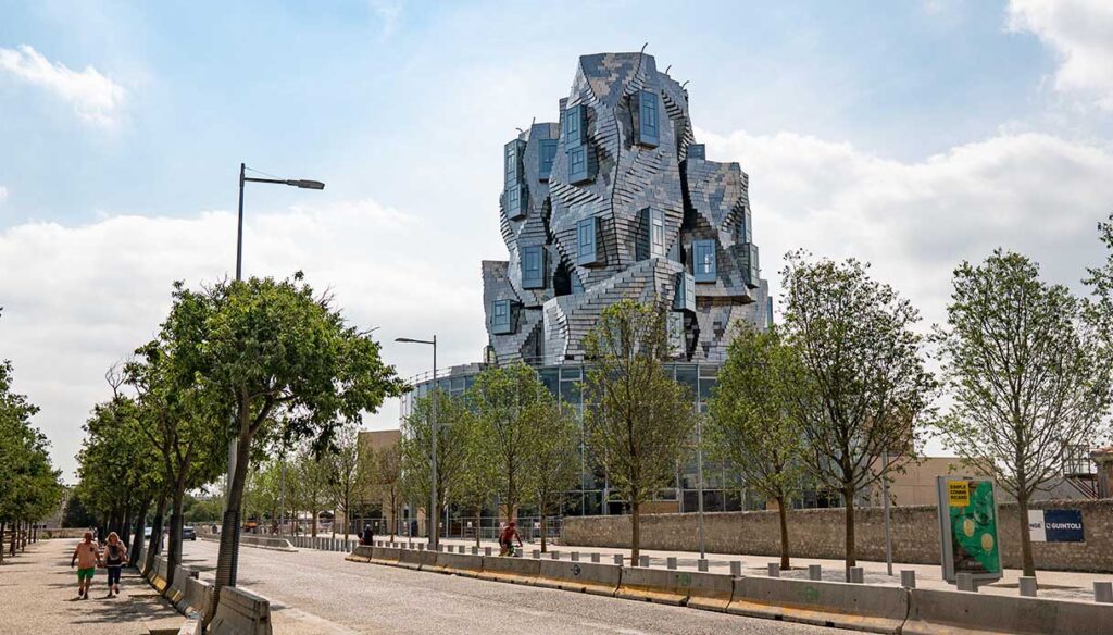 Torre Arles, l'ultima opera di Gehry nel nuovo parco delle arti francese