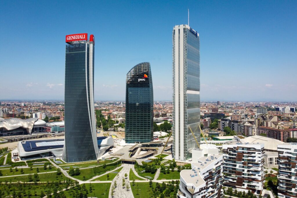 Torre Libeskind, il grattacielo curvo di CityLife a Milano