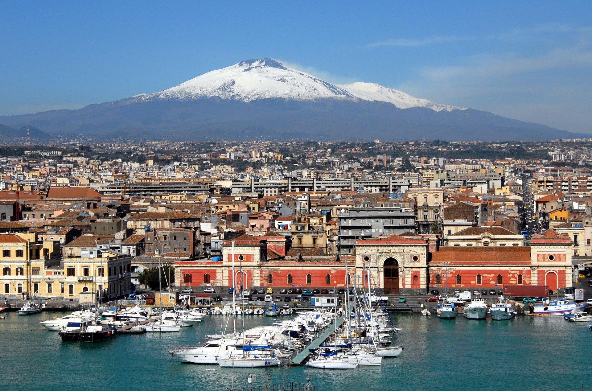 Una torre a "consumo zero" a Catania