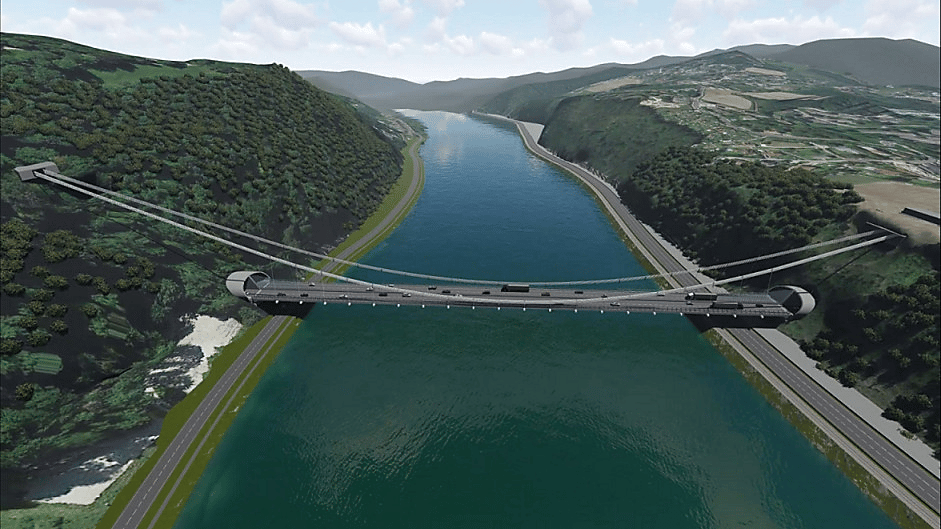 Ponte sospeso sul Danubio