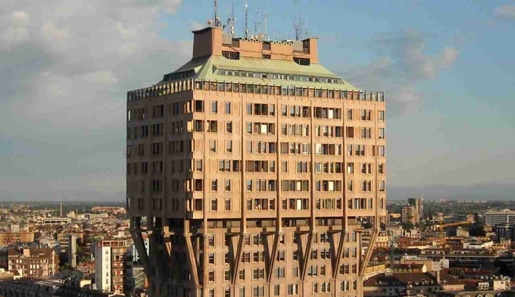 Illustrazione di Torre Velasca (Wikipedia https___www.flickr.com_photos_davidorban_ FOTO) -www.buildingcue.it